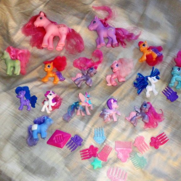 Lot My Little Pony - 10 Chevaux + 4 Peignes - Figurines Hasbro - État D'occasion, Années 2010